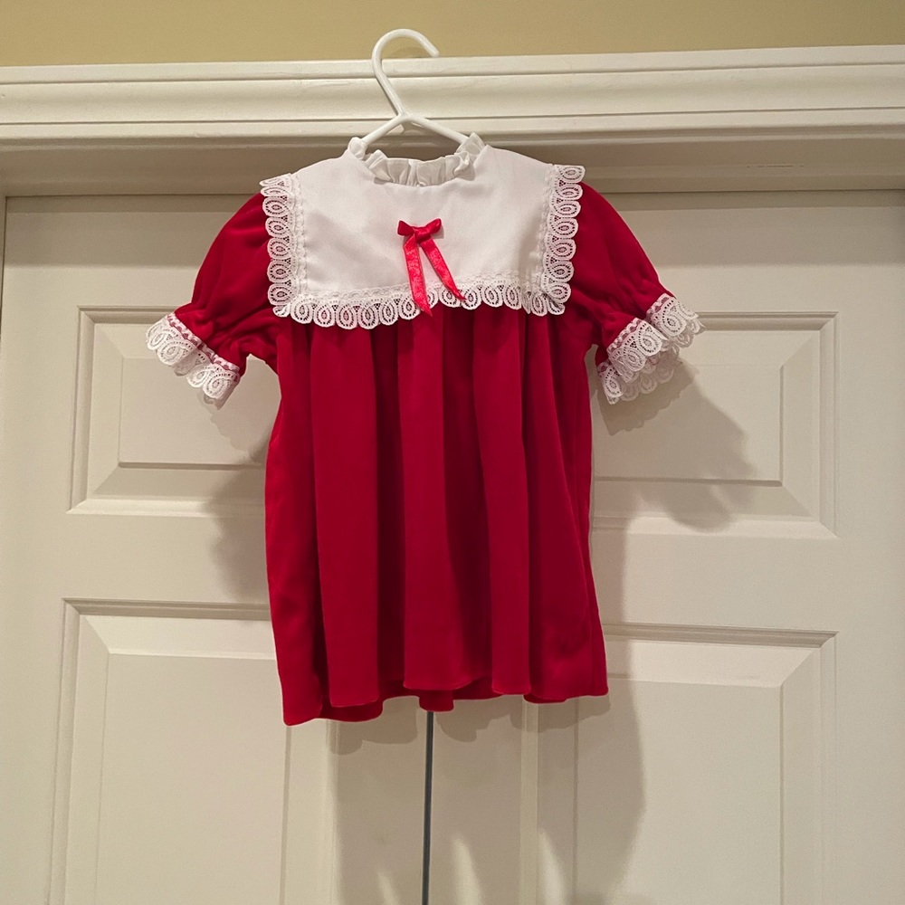 Toddler girls Christmas dress. Size 2t. Vintage.